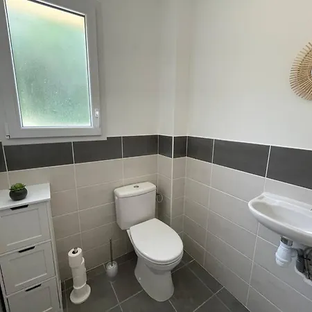 Les Cypres*maison Au Calme*piscine Chauffee